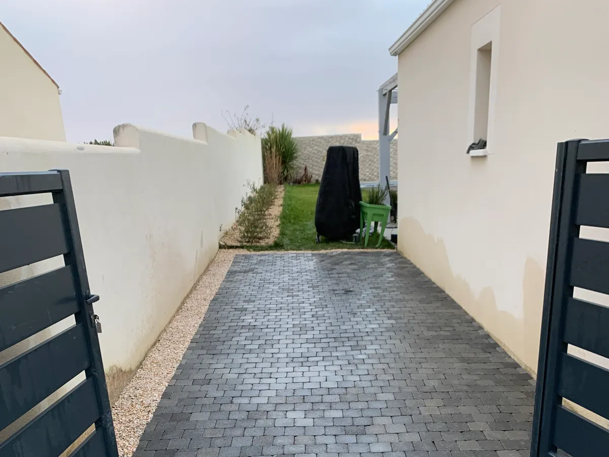 Pavage extérieur devant une maison