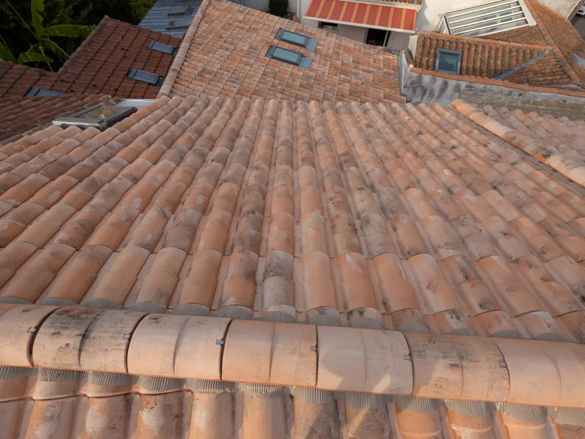 Toiture en tuiles après rénovation
